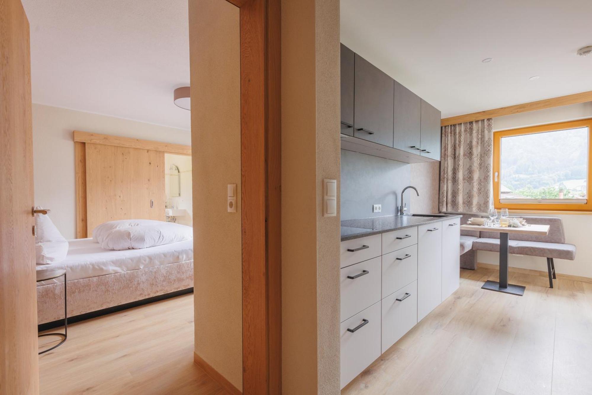 Hin&Weg Das Aparthotel Рид им Цилертал Екстериор снимка
