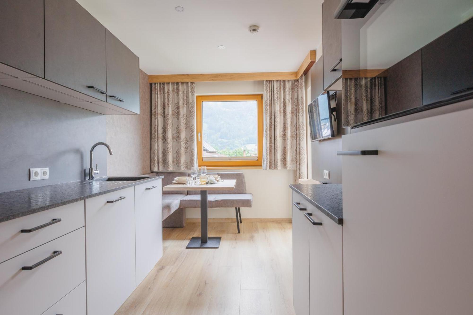 Hin&Weg Das Aparthotel Рид им Цилертал Екстериор снимка