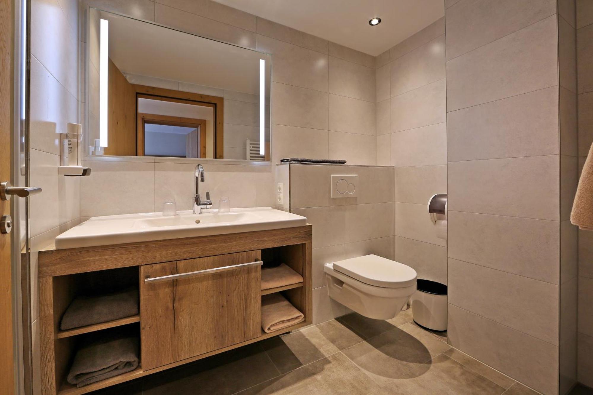 Hin&Weg Das Aparthotel Рид им Цилертал Екстериор снимка