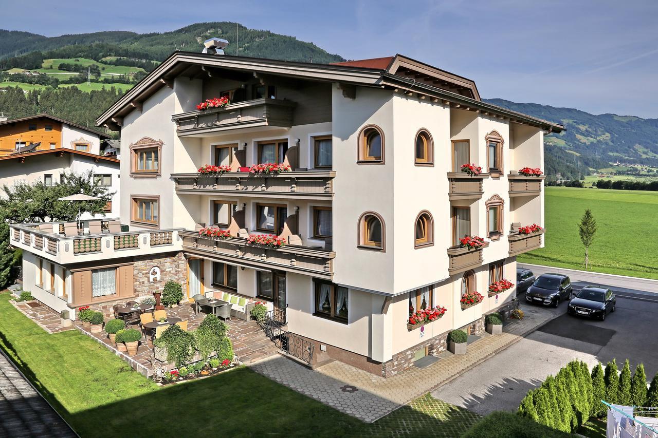 Hin&Weg Das Aparthotel Рид им Цилертал Екстериор снимка
